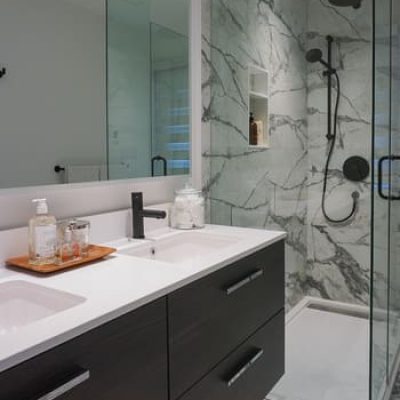 Black vanity bathroom renovation in Niagara