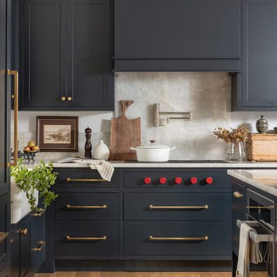 black custom kitchen renovation Niagara